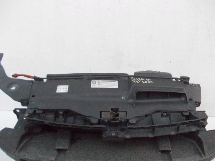PANNEAU AVANT AVANT POUTRE RADIATEURS VOLKSWAGEN SCIROCCO 1K8805588A