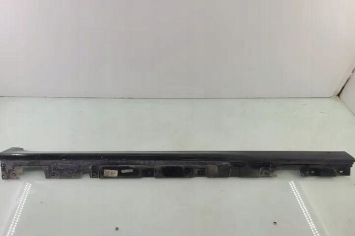 NADKLADKA SEUIL GAUCHE BMW 5 (F10) 7184774 3.5L DIESEL 220KW 2011