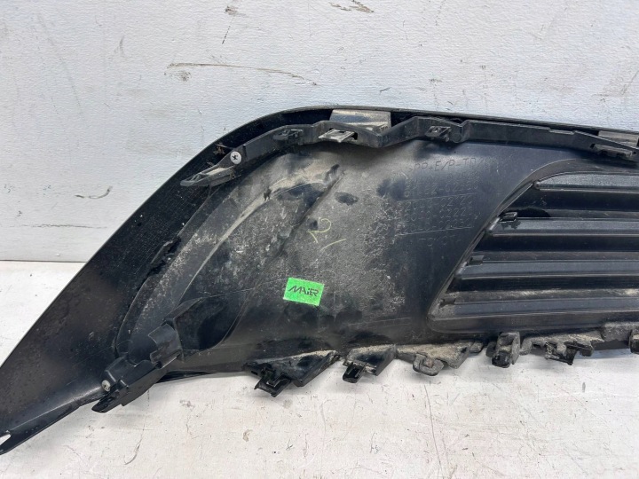 AURIS II LIFT PROTECTION GRILLE PARE-CHOCS AVANT GAUCHE SANS HALOGÈNES 81482-02560