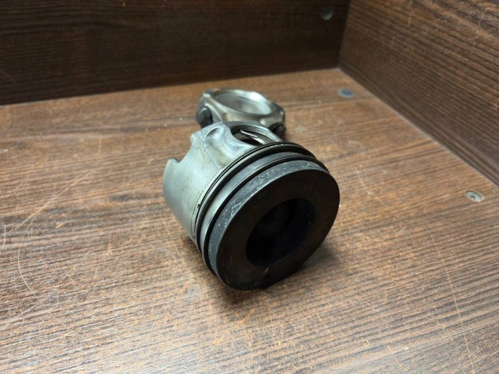 PISTON AVEC BIELLE RENAULT MASCOTT 500331966