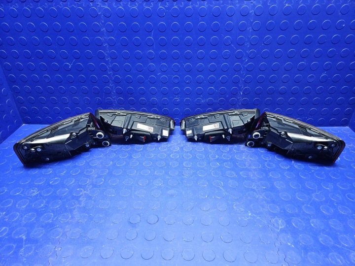 ENSEMBLE PHARE ARRIÈRE COMPLET LED MATRIX AUDI A5 F5 CABRIO OEM 8W6945093J