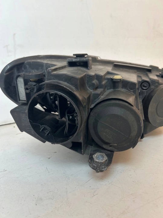 PHARE AVANT AVANT GAUCHE VOLKSWAGEN SCIROCCO 1K8 III