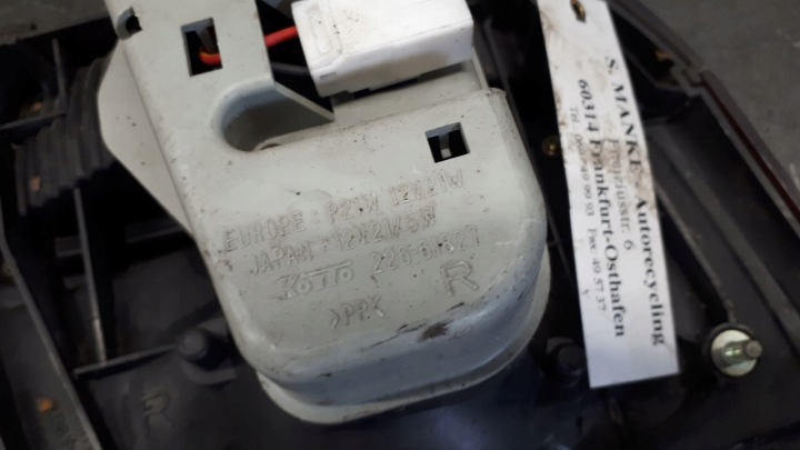 226-61827 PHARE DROIT ARRIÈRE MAZDA 626 98R EUROPE