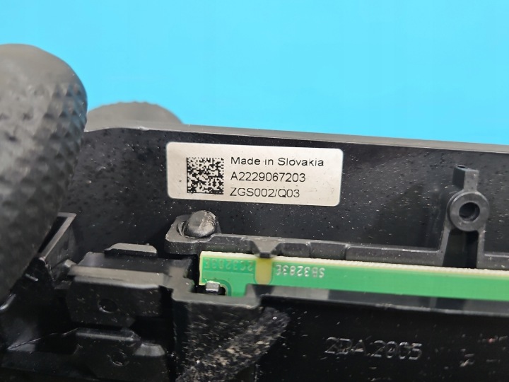 TROISIÈME LANTERNE STOP PIED MERCEDES W222 BERLINE