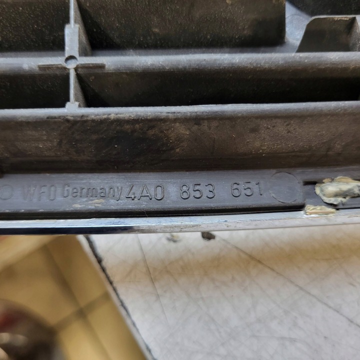 1995 AUDI A6 S6 C4 4A GRILLE AVANT 4A0853651A