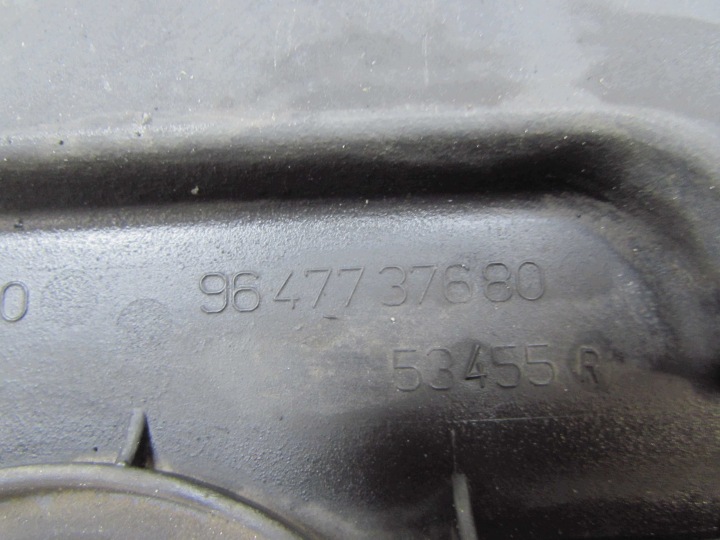 PEUGEOT 206 1.4 HDI 98-09 CHÂSSIS FILTRE AIR 9647737680