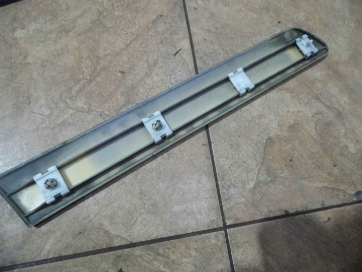 CLK W208 2.0B 98' MOULURE GARDE-BOUE ARRIÈRE A2086900462