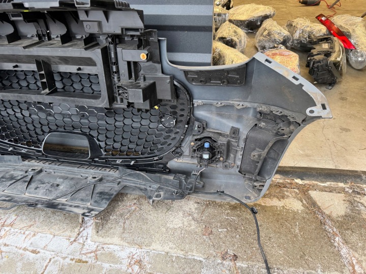 PARE-CHOCS AVANT AVANT SMART FORTWO III C453
