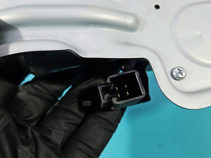 PETIT MOTEUR MOTEUR ESSUIE-GLACES ARRIÈRE KIA OPTIMA IV 15-20 98700-D4300 UNIVERSEL