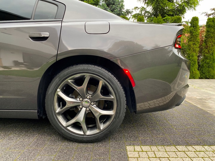 DODGE CHARGER 2015-2023 LUZ DE POSICIÓN DE CERCO SMOKE DIODO LUMINOSO LATERAL OBRYSY DIODO LUMINOSO LED PARTE DELANTERA + PARTE TRASERA 