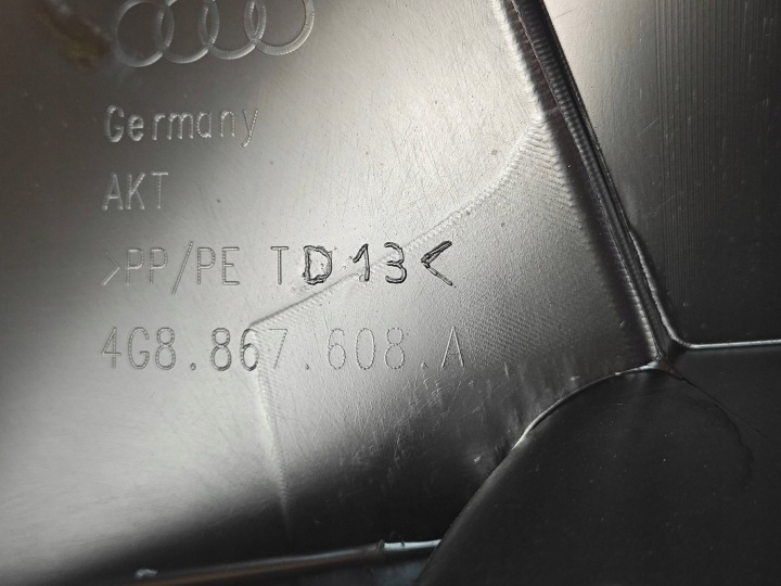 ORIGINE MOULURE GARNITURE COUVERCLES DE COFFRE COUVERCLES DE COFFRE DROIT ARRIÈRE AUDI A7 C7 4G8867608A 26KM