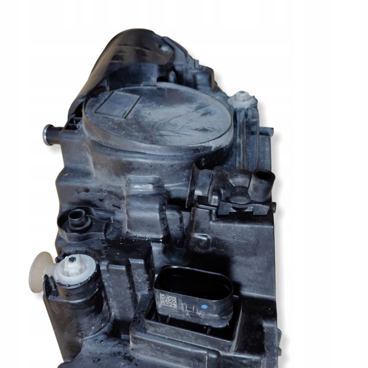 PROJECTEUR AVANT CÔTÉ DROITE MERCEDES-BENZ A W177 AMG A1779064803