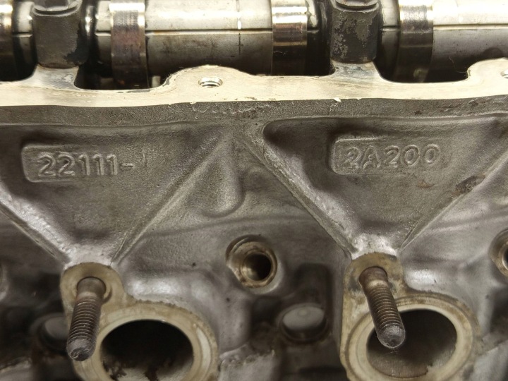 CULASSE MOTEUR ENSEMBLE HYUNDAI IX35 KIA SPORTAGE 1.7 CRDI D4FD 22111-2A200