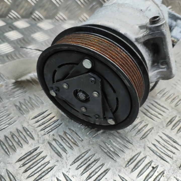 VOLVO V60 II 225, 227 POMPE SYSTÈMES CLIMATISATION 2021 31497908