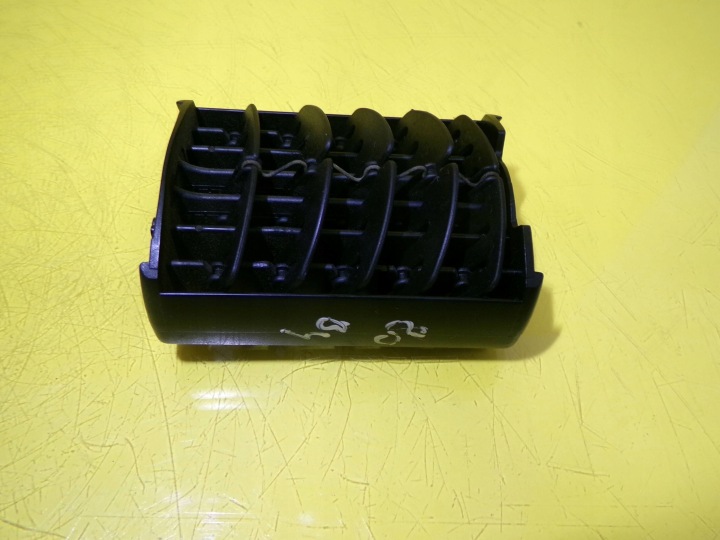 LATÉRALE GRILLE CONDUIT D'AIR AUDI 80 B4 893820971 NR1056