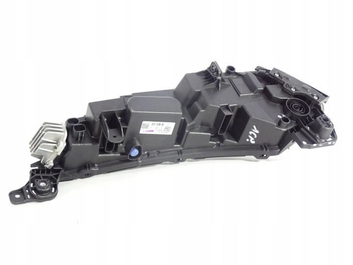 PHARE AVANT DROITE LYNK&CO 01 LYNC&CO 8893628771