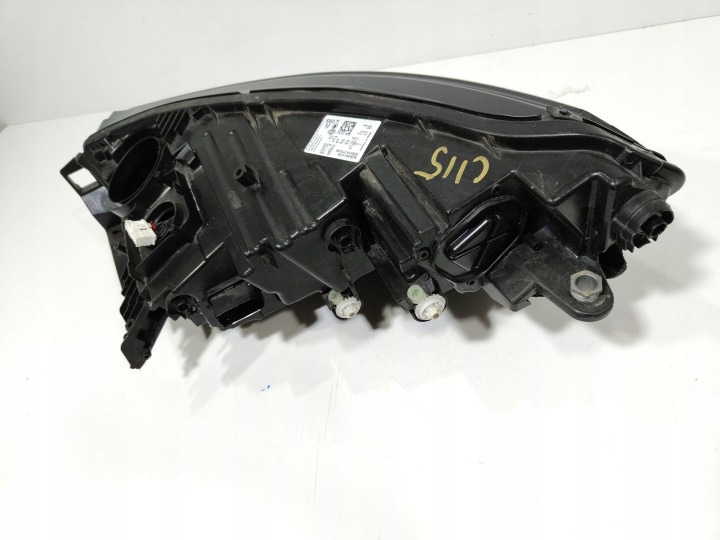 SKODA ENYAQ IV PHARE DROIT AVANT