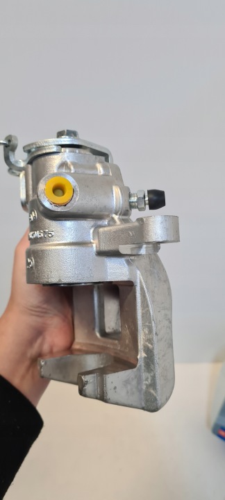 ÉTRIER DE FREIN DE FREIN AN8317 HELLA PAGID 8AN 355 783-171 PEUGEOT 207