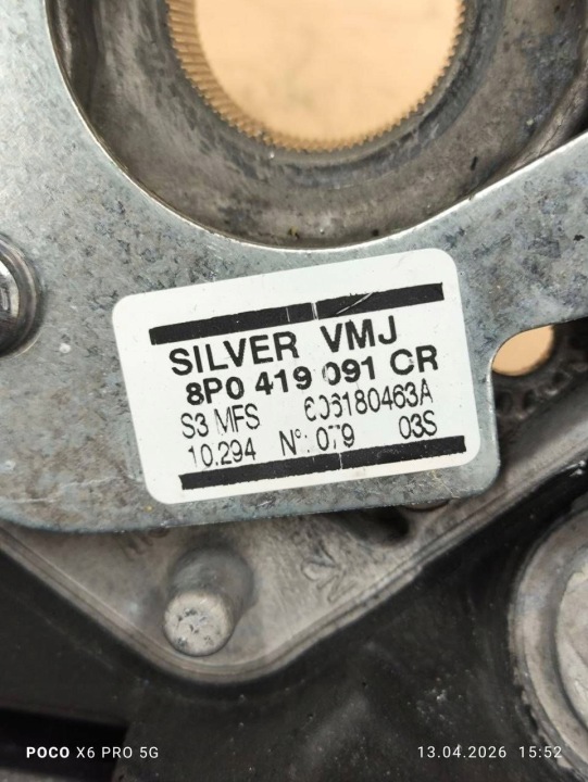 VOLANT MILIEU AUDI A3 S3 8P 8P0419091CR