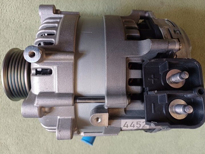 AUDI VW PORSCHE NEUF ORIGINAL ALTERNATEUR CHLODZONY CIECZA 05E903019F
