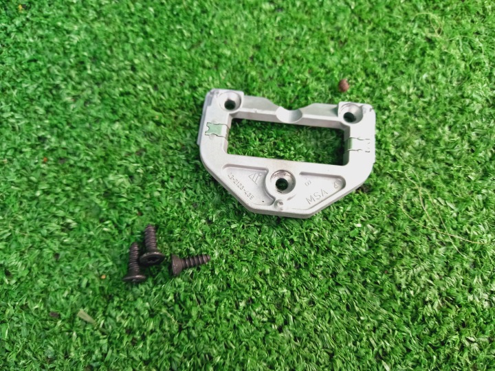 VW TOURAN I 03-06 RÉTROVISEUR INTERNE INTERNE POIGNÉE FIXATION BOULONS