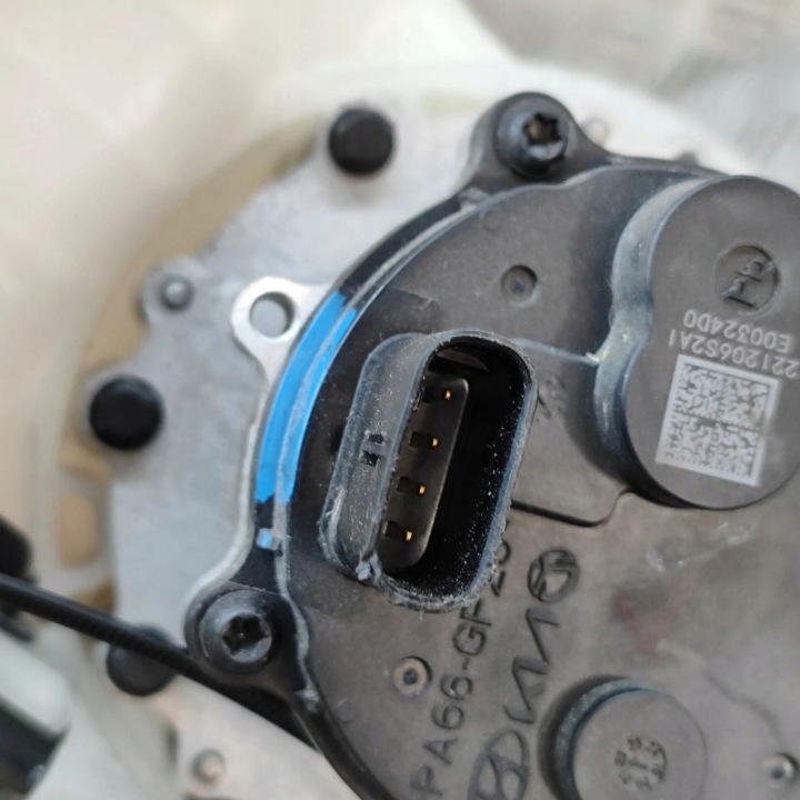 KIA EV6 2021 RÉSERVOIR D'EXPANSION CHLODZIWA