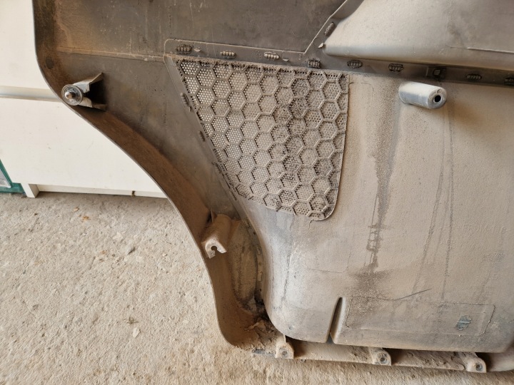 COLLECTEUR GARNITURE PORTES GAUCHE AVANT VW T5 7H0867103