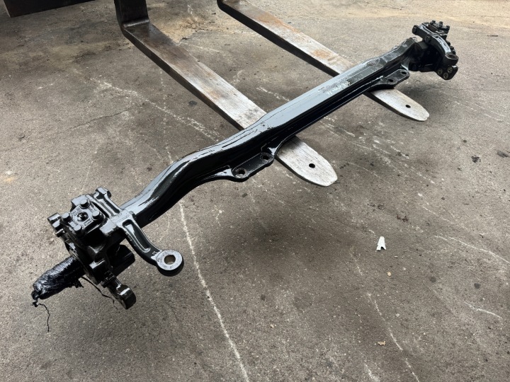 POUTRE AXE AVANT JOINTS DE DIRECTION MERCEDES ATEGO 3 E6 17.5 A9723310801