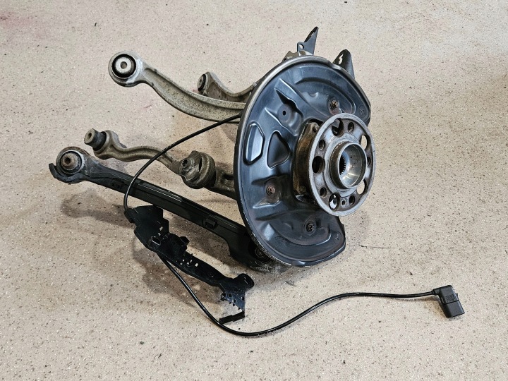 ROTULE DE DIRECTION ARRIÈRE ARRIÈRE CÔTÉ GAUCHE MERCEDES-BENZ C W205 A2053572500