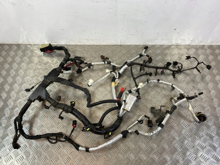2019 JEEP GRAND CHEROKEE FAISCEAU DE CÂBLES MOTEUR P68273431AC