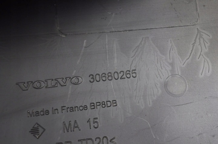 VOLVO V70 2006 AUTRE PIÈCES CHAMBRES MOTEUR