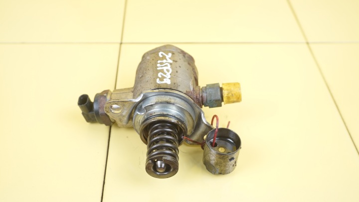 AUDI A5 A4 Q5 2.0 TFSI 11R 211KM CDN POMPE INJECTION 06J127025D
