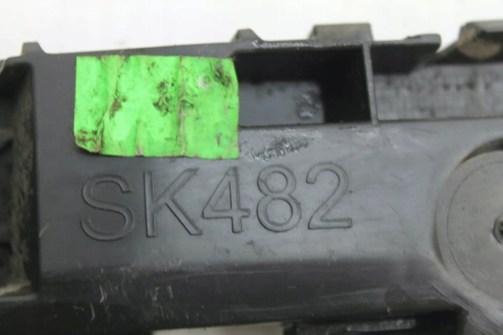DROIT GLISSIÈRE ARRIÈRE PARE-CHOCS SKODA SUPERB III ESTATE (3V5) 3V9807394
