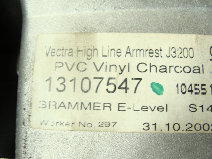 OPEL VECTRA C TUNNEL CENTRAL ACCOUDOIR 24443163