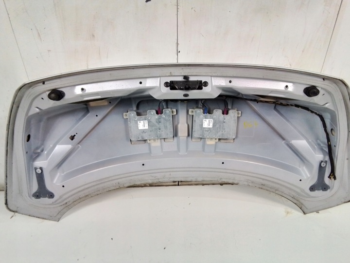 M345 COUVERCLES DE COFFRE COUVERCLES DE COFFRE BMW E63 TITANSILBER