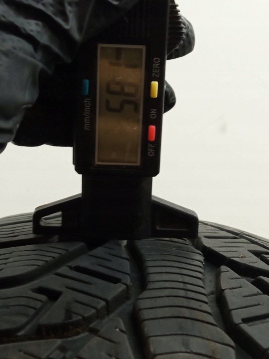 4X PNEU D'HIVER KLEBER 195/60R15 (3910)7.0 (3910)5.8 (3910)6.7 (3910)6.1