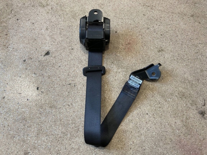 BMW X6 E71 CEINTURE DE SÉCURITÉ DROIT