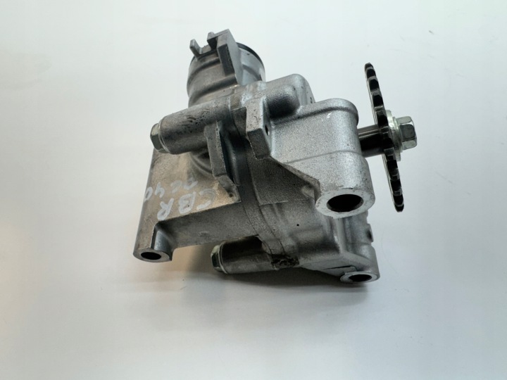 HONDA CBR 600 RR PC40 07-11 POMPE HUILES HUILEUX
