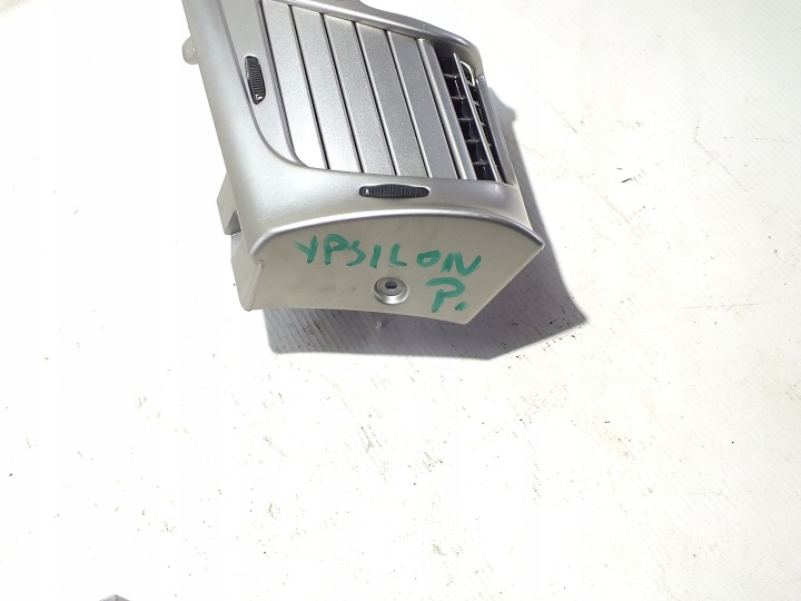 LANCIA YPSILON 09R GRILLE CONDUIT D'AIR DROITE GAUCHE SROD.