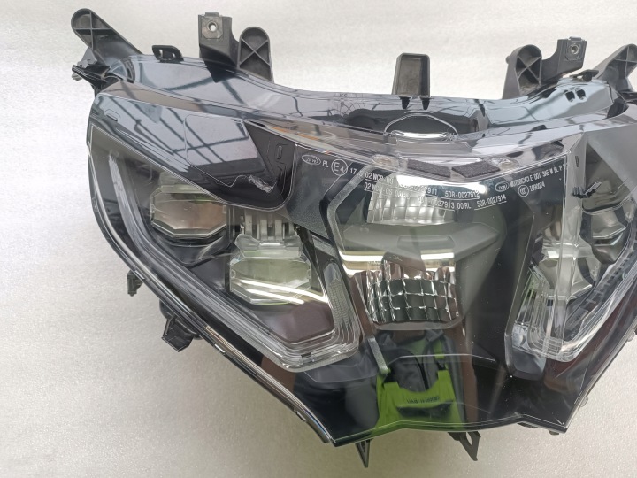 PHARE AVANT PROJECTEUR BMW R 1250 RT