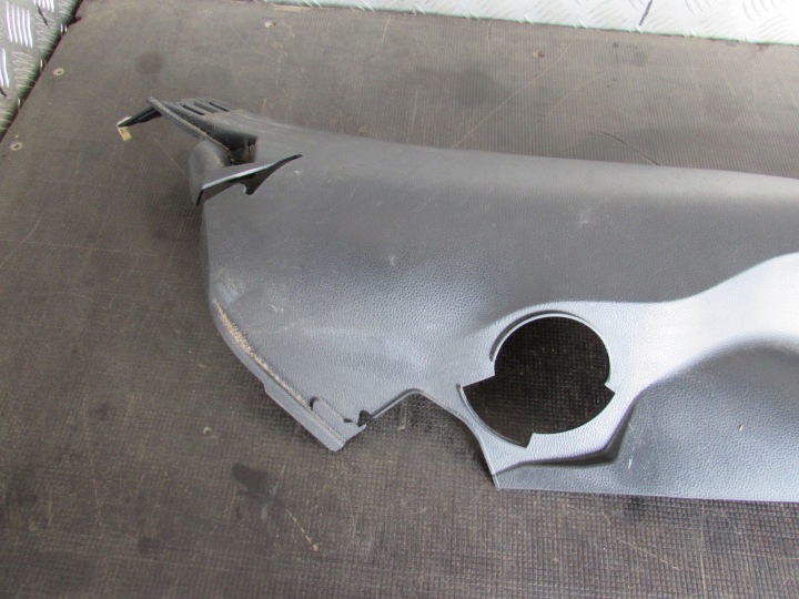 PROTECTION COUVERCLES DE COFFRE DROIT ARRIÈRE 62551-02730 TOYOTA COROLLA E21 19-23 HYBRID