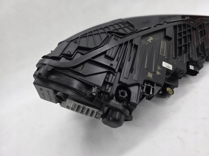 AUDI Q8 SQ8 LIFT 4M8 PHARE AVANT GAUCHE COMPLET LED LASER MATRIX EUROPE 4M8941085