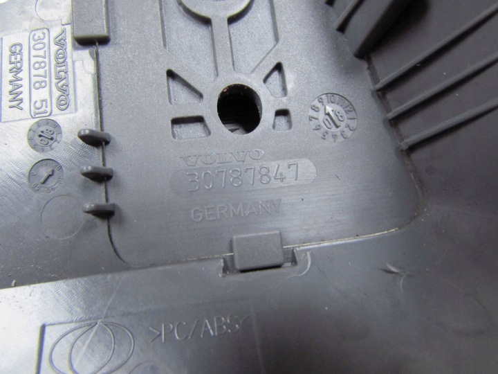 VOLVO C70 II 06-13 PROTECTION BOUCHON LIMITEUR SERRURE ÉTAGÈRES 30787851