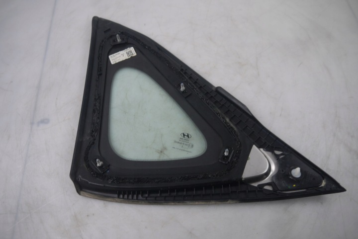 HYUNDAI I20 III 22R VITRE CARROSSERIE DROITE ARRIÈRE PETITE TROJKATN 87820-Q0XX0