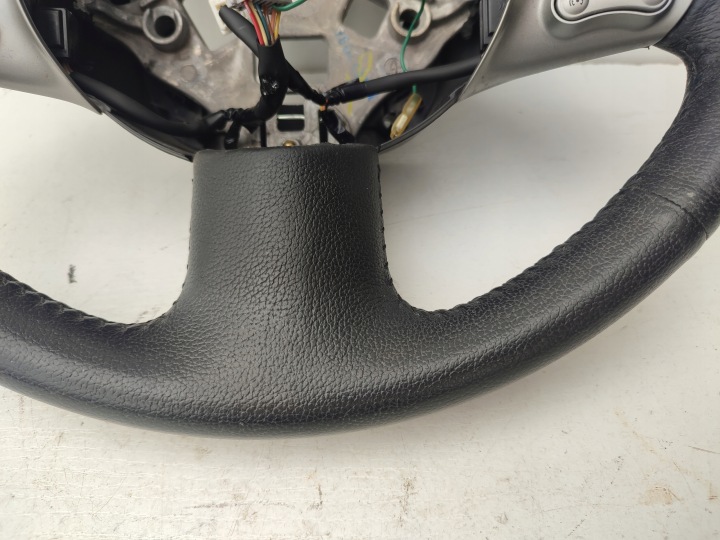 VOLANT CUIR MULTIFONCTIONNELLE NISSAN MICRA IV K13 75TYS KILOMÉTRAGE