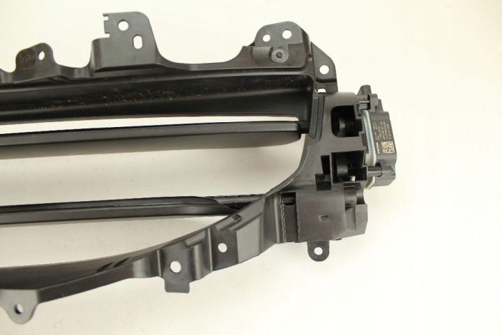 GRILLE PARE-CHOCS PORSCHE TAYCAN DROITE 9J1121754DOK1
