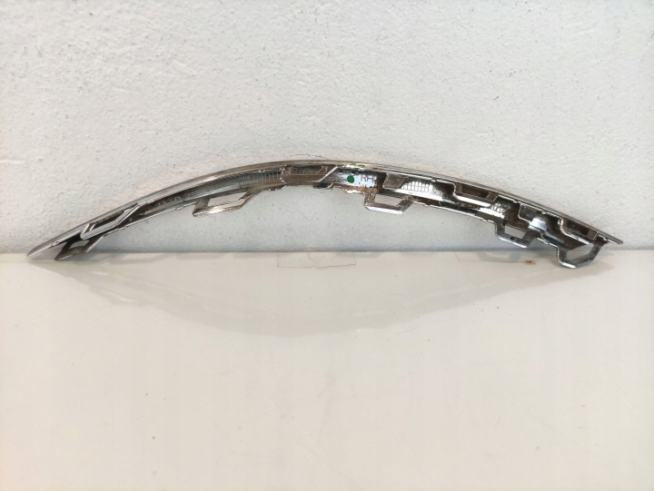VW GOLF VII 7 MOULURE CHROME PARE-CHOCS DROIT ARRIÈRE 5G6853332A