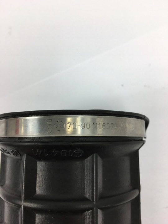 CAOUTCHOUC TUYAU PAPILLON DES GAZ MERCEDES W124 E320 E280 3,2 2,8 1041410990 R129 SL