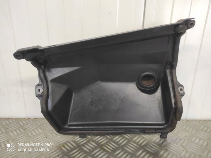 DOUBLURE DE PASSAGE DE ROUE DROIT AVANT FIAT TALENTO NISSAN NV300 93868424
