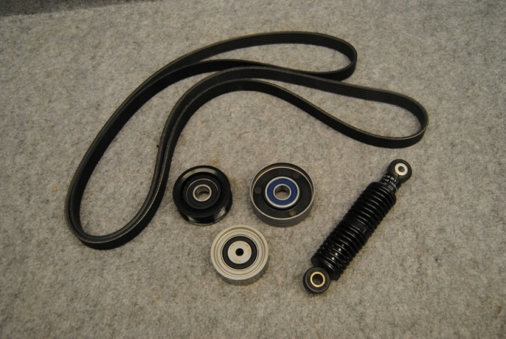 CONTINENTAL CTAM KIT PASKOW WIELOROWKOWYCH AVEC ROLKAMI AUDI A4 B5 A4